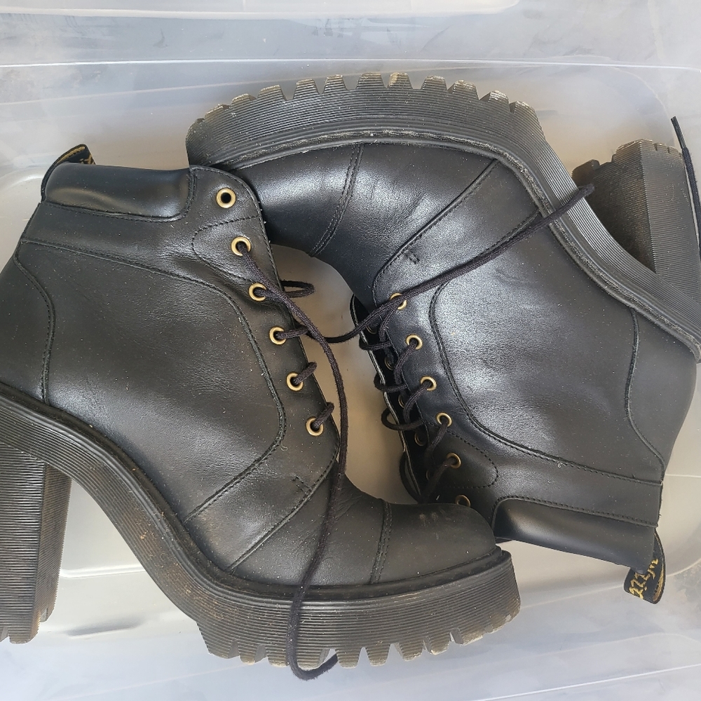 Dr Martens Averil heeled black leather combat boot